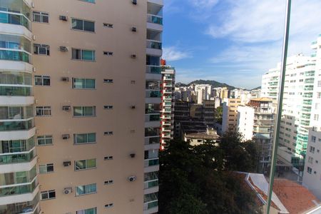 Apartamento para alugar com 100m², 2 quartos e 2 vagas Apartamento para alugar com 100m², 2 quartos e 2 vagasVista da Suíte