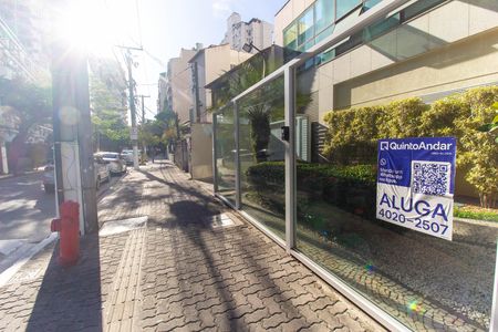 Apartamento para alugar com 100m², 2 quartos e 2 vagas Apartamento para alugar com 100m², 2 quartos e 2 vagasplaquinha