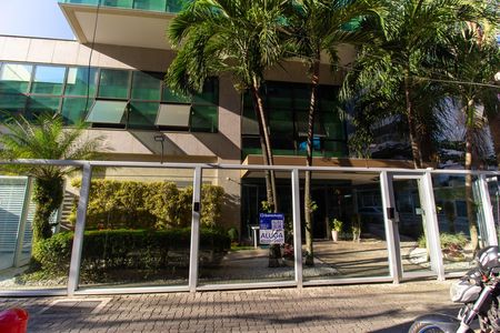 Apartamento para alugar com 100m², 2 quartos e 2 vagas Apartamento para alugar com 100m², 2 quartos e 2 vagasFachada