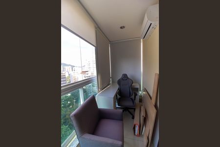 Apartamento para alugar com 100m², 2 quartos e 2 vagas Apartamento para alugar com 100m², 2 quartos e 2 vagasVaranda