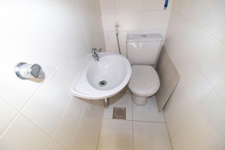 Apartamento para alugar com 100m², 2 quartos e 2 vagas Apartamento para alugar com 100m², 2 quartos e 2 vagasBanheiro de serviço