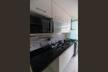 Apartamento para alugar com 100m², 2 quartos e 2 vagas Apartamento para alugar com 100m², 2 quartos e 2 vagasCozinha e Área de Serviço