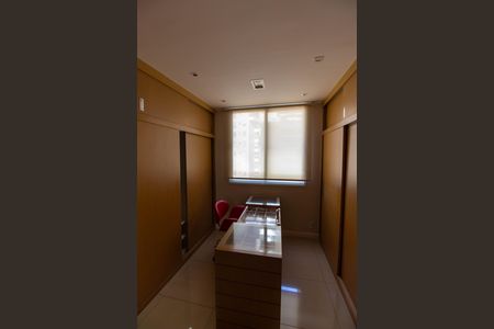 Apartamento para alugar com 100m², 2 quartos e 2 vagas Apartamento para alugar com 100m², 2 quartos e 2 vagasCloset