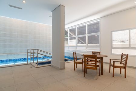 Studio para alugar com 34m², 1 quarto e 1 vaga Studio para alugar com 34m², 1 quarto e 1 vagaÁrea comum - Piscina