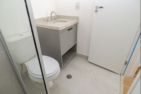 Studio para alugar com 34m², 1 quarto e 1 vaga Studio para alugar com 34m², 1 quarto e 1 vagaBanheiro