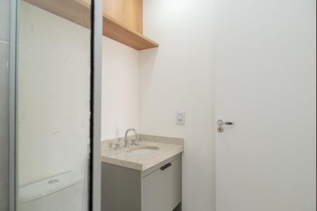 Studio para alugar com 34m², 1 quarto e 1 vaga Studio para alugar com 34m², 1 quarto e 1 vagaBanheiro