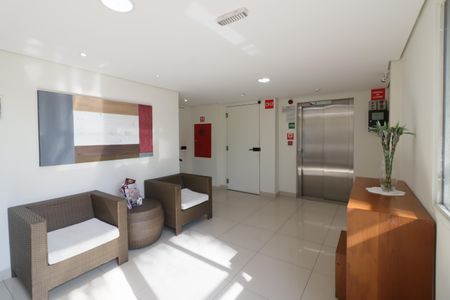 Apartamento à venda com 65m², 3 quartos e 2 vagasÁrea comum - Hall de entrada