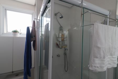 Apartamento à venda com 65m², 3 quartos e 2 vagasBanheiro da Suíte 1