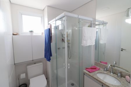 Apartamento à venda com 65m², 3 quartos e 2 vagasBanheiro da Suíte 1