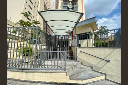 Apartamento à venda com 75m², 3 quartos e 2 vagas Apartamento à venda com 75m², 3 quartos e 2 vagasFachada