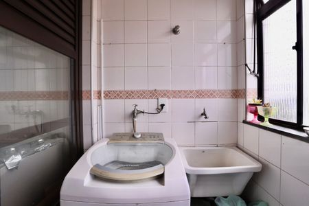 Apartamento à venda com 75m², 3 quartos e 2 vagas Apartamento à venda com 75m², 3 quartos e 2 vagasLavanderia