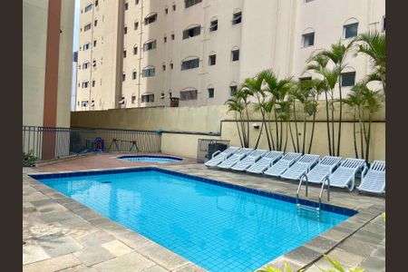 Apartamento à venda com 75m², 3 quartos e 2 vagas Apartamento à venda com 75m², 3 quartos e 2 vagasPiscina