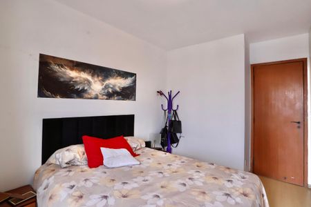 Apartamento à venda com 75m², 3 quartos e 2 vagas Apartamento à venda com 75m², 3 quartos e 2 vagasQuarto 1