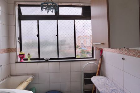 Apartamento à venda com 75m², 3 quartos e 2 vagas Apartamento à venda com 75m², 3 quartos e 2 vagasLavanderia