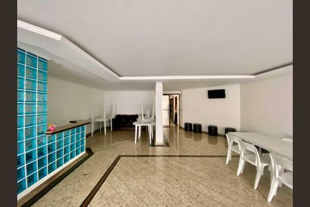 Apartamento à venda com 75m², 3 quartos e 2 vagas Apartamento à venda com 75m², 3 quartos e 2 vagasSalão de Festas