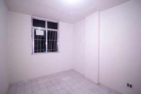 Quarto 2 de apartamento para alugar com 2 quartos, 100m² em Colubandê, São Gonçalo