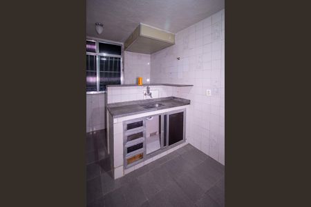 Apartamento para alugar com 100m², 2 quartos e 2 vagas Apartamento para alugar com 100m², 2 quartos e 2 vagasCozinha