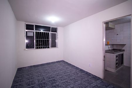 Sala de apartamento para alugar com 2 quartos, 100m² em Colubandê, São Gonçalo