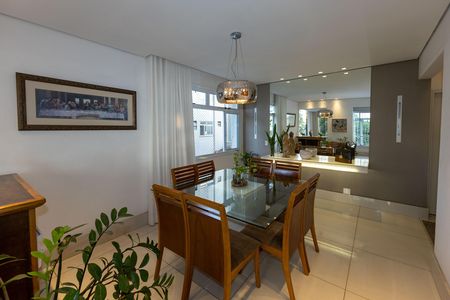 Sala de Jantar de apartamento para alugar com 4 quartos, 198m² em Santo Antônio, Belo Horizonte