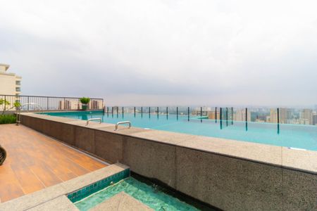 Studio à venda com 27m², 1 quarto e sem vaga Studio à venda com 27m², 1 quarto e sem vagaPiscina