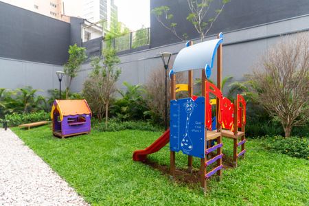 Studio à venda com 27m², 1 quarto e sem vaga Studio à venda com 27m², 1 quarto e sem vagaPlayground