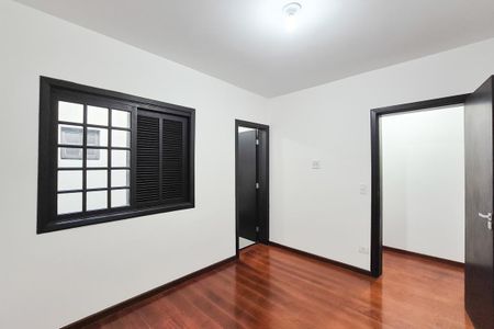 Casa à venda com 260m², 3 quartos e 4 vagas Casa à venda com 260m², 3 quartos e 4 vagasSuíte 1
