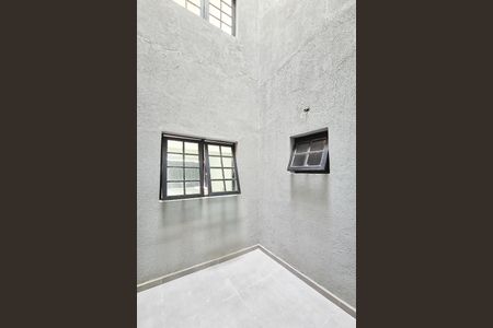 Casa à venda com 260m², 3 quartos e 4 vagas Casa à venda com 260m², 3 quartos e 4 vagasjardim de inverno