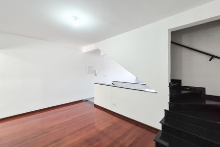 Casa à venda com 260m², 3 quartos e 4 vagas Casa à venda com 260m², 3 quartos e 4 vagasSala 2