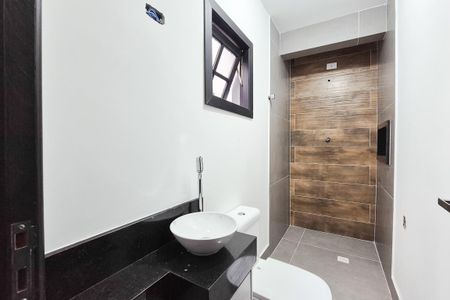 Casa à venda com 260m², 3 quartos e 4 vagas Casa à venda com 260m², 3 quartos e 4 vagasBanheiro da Suíte 1