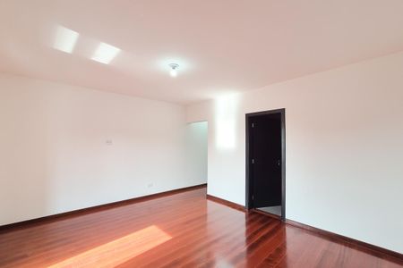 Casa à venda com 260m², 3 quartos e 4 vagas Casa à venda com 260m², 3 quartos e 4 vagasSuíte 2