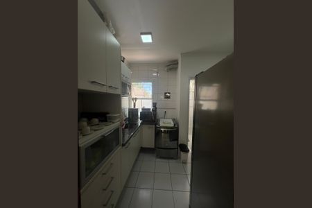 Casa de condomínio à venda com 140m², 4 quartos e 3 vagas