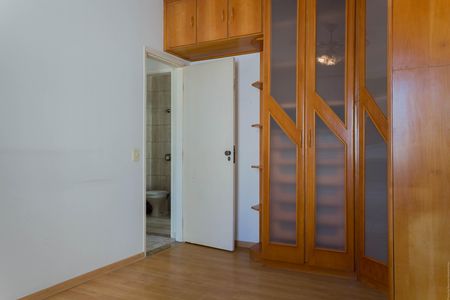 Apartamento à venda com 64m², 2 quartos e 2 vagas Apartamento à venda com 64m², 2 quartos e 2 vagasQuarto 1