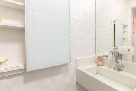 Apartamento à venda com 50m², 2 quartos e 1 vaga Apartamento à venda com 50m², 2 quartos e 1 vagaBanheiro