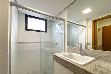 Apartamento à venda com 101m², 3 quartos e 2 vagas Apartamento à venda com 101m², 3 quartos e 2 vagasBanheiro da Suíte 1
