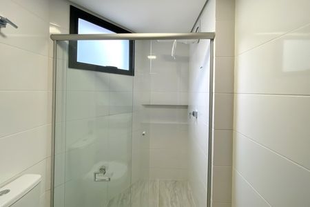 Apartamento à venda com 101m², 3 quartos e 2 vagas Apartamento à venda com 101m², 3 quartos e 2 vagasBanheiro das Semi suites