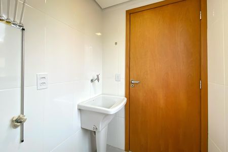 Apartamento à venda com 101m², 3 quartos e 2 vagas Apartamento à venda com 101m², 3 quartos e 2 vagasÁrea de Serviço