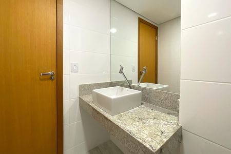 Apartamento à venda com 101m², 3 quartos e 2 vagas Apartamento à venda com 101m², 3 quartos e 2 vagasLavabo da Sala