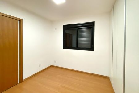 Apartamento à venda com 101m², 3 quartos e 2 vagas Apartamento à venda com 101m², 3 quartos e 2 vagasSemi Suite 2