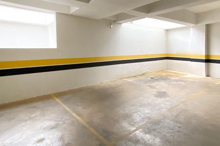 Apartamento à venda com 101m², 3 quartos e 2 vagas Apartamento à venda com 101m², 3 quartos e 2 vagasVagas