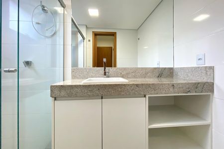 Apartamento à venda com 101m², 3 quartos e 2 vagas Apartamento à venda com 101m², 3 quartos e 2 vagasBanheiro da Suíte 1