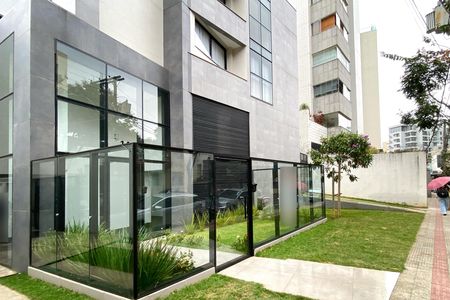 Apartamento à venda com 101m², 3 quartos e 2 vagas Apartamento à venda com 101m², 3 quartos e 2 vagasFachada