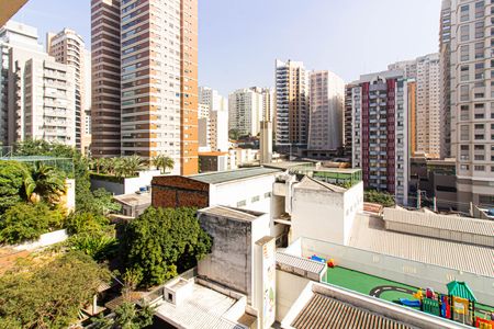 Studio para alugar com 25m², 1 quarto e sem vaga Studio para alugar com 25m², 1 quarto e sem vagaVaranda
