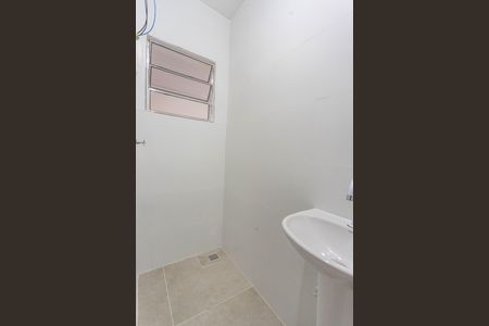 Casa para alugar com 60m², 3 quartos e 1 vaga Casa para alugar com 60m², 3 quartos e 1 vagaBanheiro