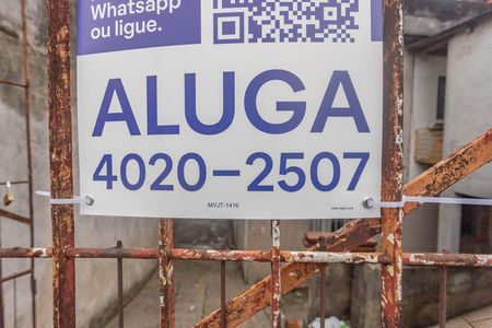 Casa para alugar com 60m², 3 quartos e 1 vaga Casa para alugar com 60m², 3 quartos e 1 vagaPlaca código