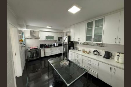 Apartamento à venda com 173m², 3 quartos e 3 vagas