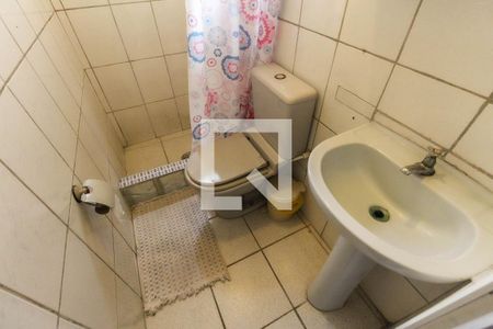 Casa à venda com 198m², 6 quartos e 2 vagasBanheiro
