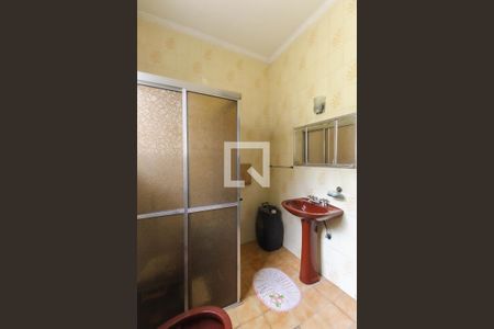 Casa à venda com 198m², 6 quartos e 2 vagasBanheiro