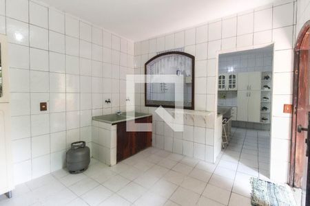 Casa à venda com 198m², 6 quartos e 2 vagasÁrea de Serviço