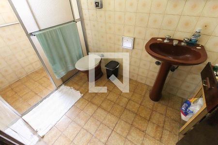Casa à venda com 198m², 6 quartos e 2 vagasBanheiro