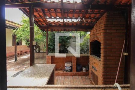 Casa à venda com 198m², 6 quartos e 2 vagasChurrasqueira